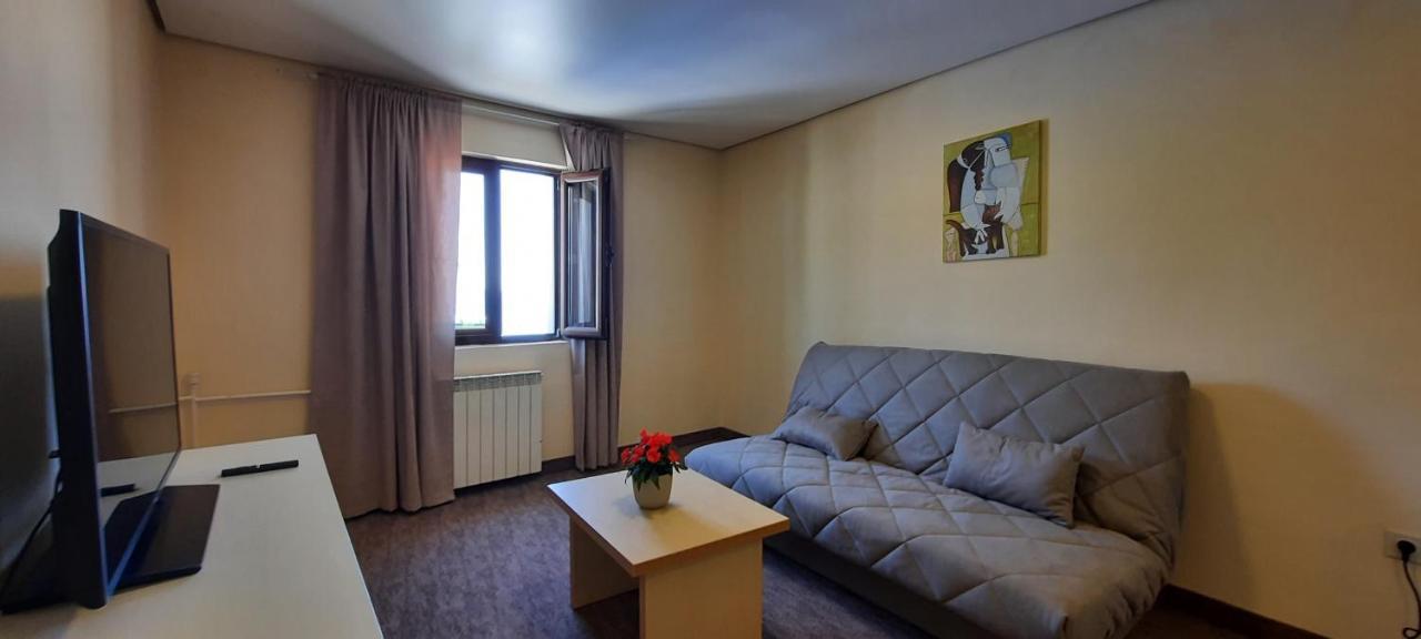 Ambassador Apartments Petrovac Exterior photo