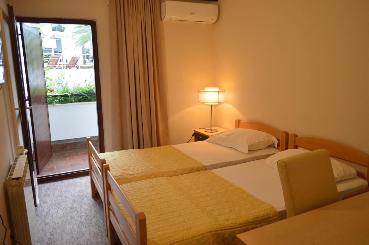 Ambassador Apartments Petrovac Exterior photo